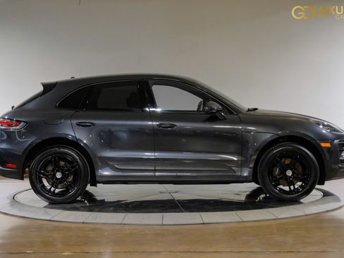 Used 2023 Porsche Macan w/ Premium Package Plus AWD/4WD image 8