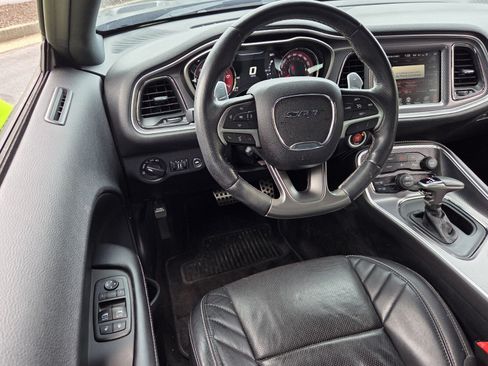 Used 2015 Dodge Challenger SRT Hellcat RWD image 14