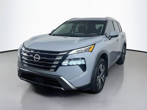 Used 2024 Nissan Rogue SL FWD image 5