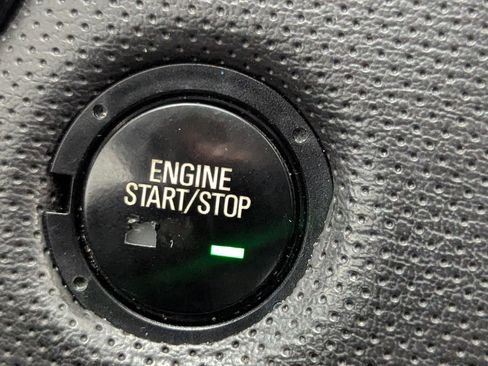 Used 2017 Cadillac XT5 Luxury w/ Driver Awareness Package image 29