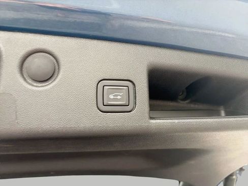 Used 2024 Chevrolet Equinox RS FWD image 8