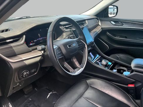 Used 2022 Jeep Grand Cherokee Limited RWD image 18