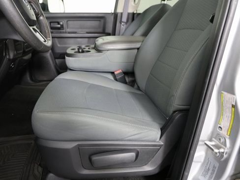 Used 2017 RAM 2500 Tradesman w/ Chrome Appearance Group image 5