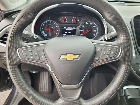 Used 2023 Chevrolet Malibu LT image 28