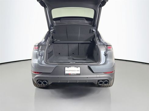Certified 2026 Porsche Cayenne Coupe AWD/4WD image 36