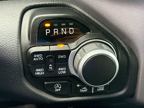 Used 2023 RAM 1500 Big Horn AWD/4WD image 17