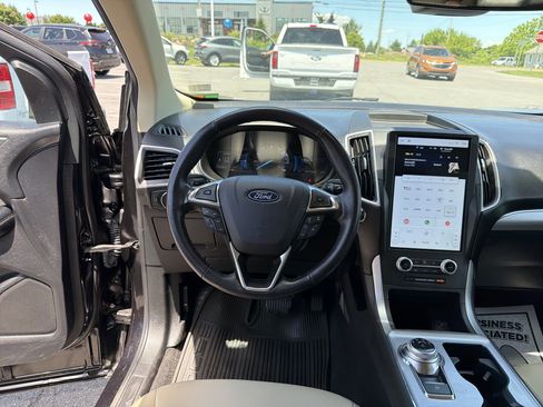 Certified 2022 Ford Edge SEL AWD/4WD image 17