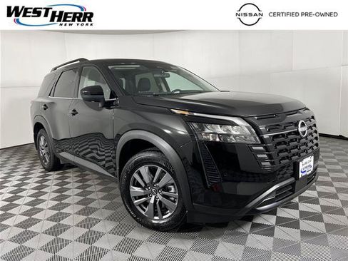 Certified 2026 Nissan Pathfinder SV w/ SV Premium Package AWD/4WD image 1