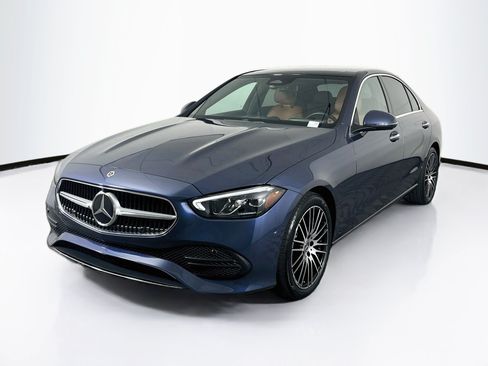 Used 2024 Mercedes-Benz C 300 Sedan image 3