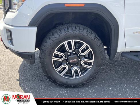 Used 2021 GMC Sierra 2500 AT4 w/ AT4 Preferred Package AWD/4WD image 9