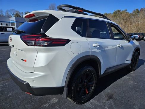 Used 2025 Nissan Rogue Rock Creek image 7