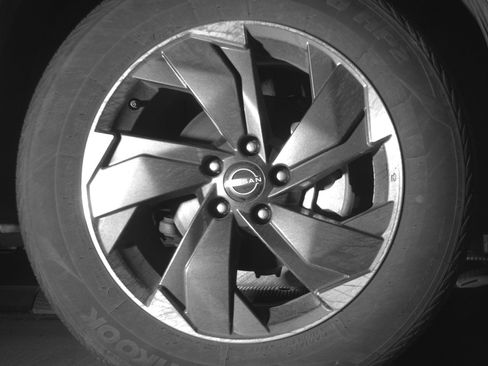 Used 2025 Nissan Rogue SV image 13