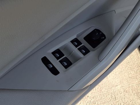 Used 2020 Volkswagen Jetta S image 13