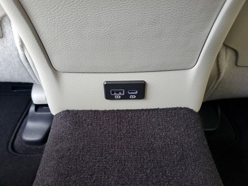 Used 2022 INFINITI Q50 Sensory image 10