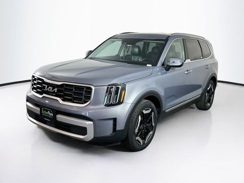 Used 2025 Kia Telluride S AWD/4WD image 3