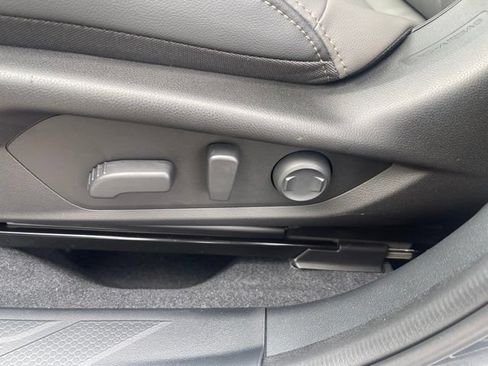 New 2026 Subaru Outback Limited AWD/4WD image 16