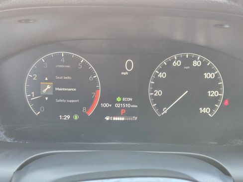 Used 2023 Honda HR-V EX-L image 8