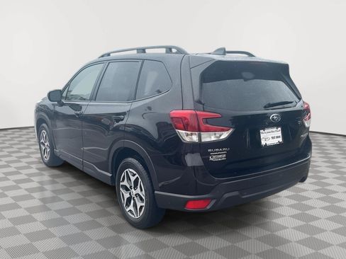 Used 2023 Subaru Forester Premium AWD/4WD image 8