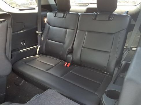 Used 2024 Ford Explorer XLT w/ Equipment Group 202A AWD/4WD image 9