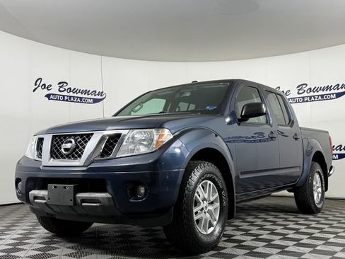 Used 2016 Nissan Frontier SV w/ SV Value Truck Package AWD/4WD image 2
