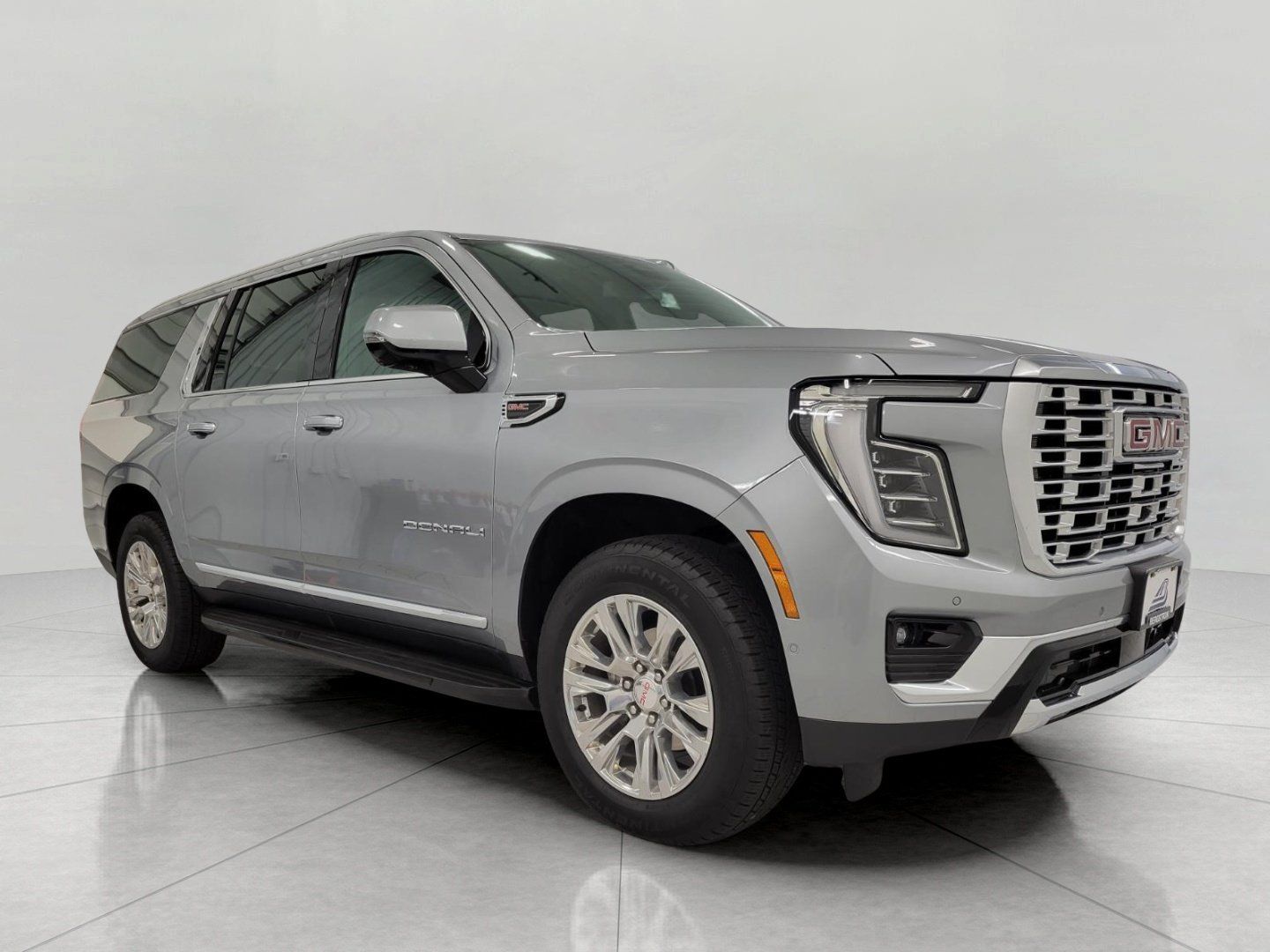 Used 2025 GMC Yukon XL Denali AWD/4WD image 29