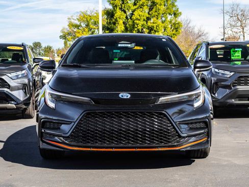 Certified 2023 Toyota Corolla SE w/ SE Package image 2