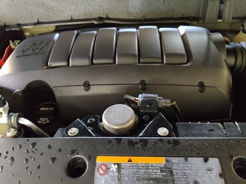 Used 2017 Chevrolet Traverse LT FWD image 30