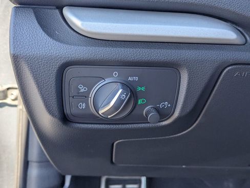 Used 2018 Audi A3 e-tron Premium w/ Sport Package image 23