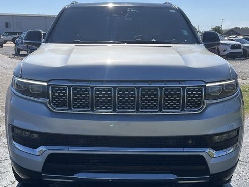 Used 2023 Jeep Grand Wagoneer Series III image 3