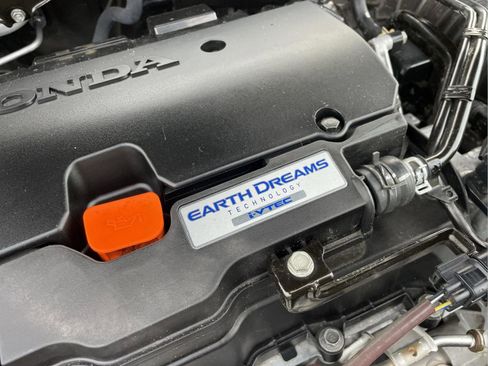 Used 2019 Honda Civic Sport image 27