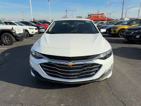 Used 2023 Chevrolet Malibu LS w/ Driver Confidence Package image 3