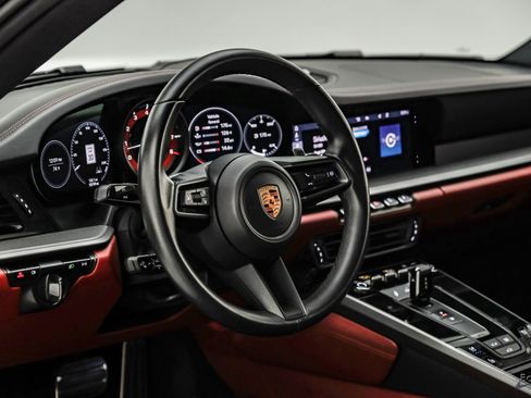 Used 2020 Porsche 911 Carrera RWD image 48