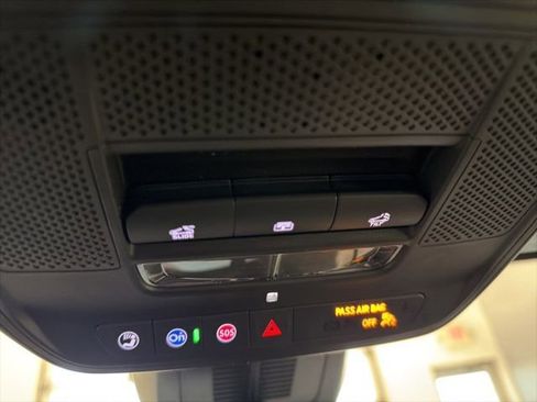 New 2026 GMC Terrain AT4 w/ Convenience Package III image 43