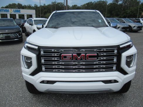 New 2026 GMC Canyon Denali AWD/4WD image 3