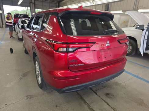 Used 2022 Mitsubishi Outlander ES FWD image 6