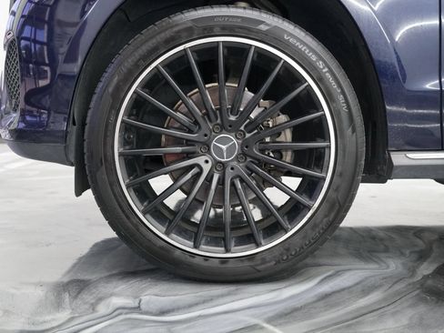 Used 2018 Mercedes-Benz GLS 450 4MATIC image 36