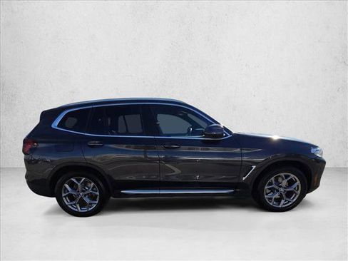 Used 2023 BMW X3 xDrive30i w/ Premium Package image 4