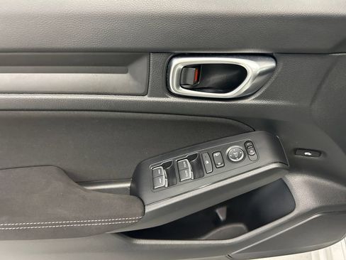 Used 2023 Honda Civic Sport image 17