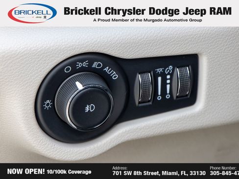 Used 2022 Chrysler Pacifica Limited image 25