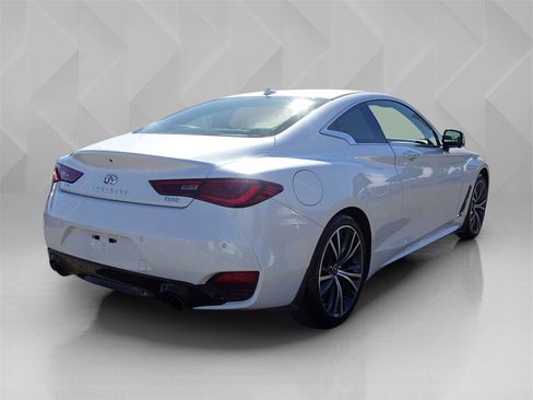 Used 2021 INFINITI Q60 3.0t Luxe w/ Essential Package image 5