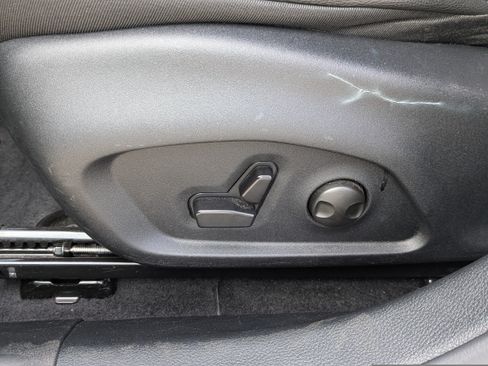Used 2025 Jeep Compass Limited AWD/4WD image 8