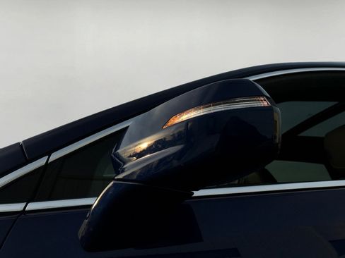 Certified 2025 Cadillac XT5 Premium Luxury image 35