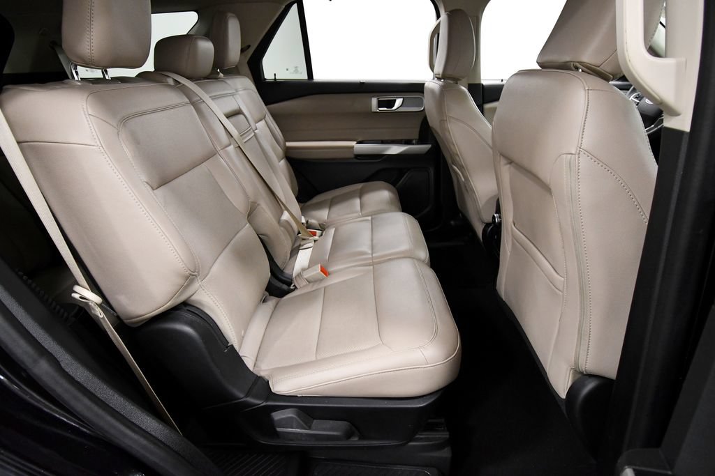 Used 2024 Ford Explorer Limited AWD/4WD image 17
