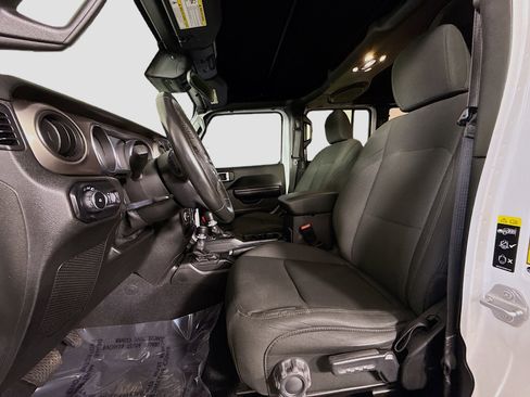Used 2021 Jeep Wrangler Unlimited Sport image 22