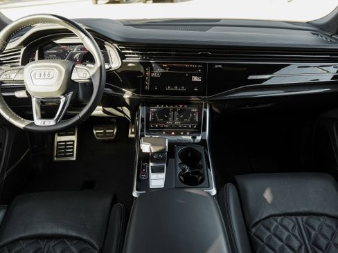 Used 2023 Audi SQ8 Prestige image 8