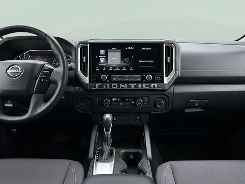 Used 2025 Nissan Frontier SV w/ SV Convenience Package RWD image 16