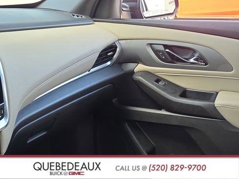 Used 2022 Chevrolet Traverse LS image 17