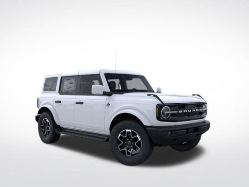 New 2026 Ford Bronco Outer Banks AWD/4WD image 8