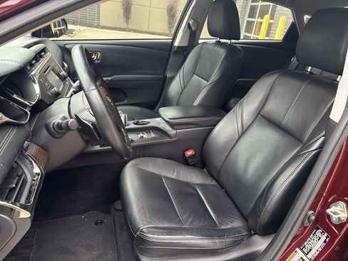 Used 2014 Toyota Avalon XLE Touring image 16