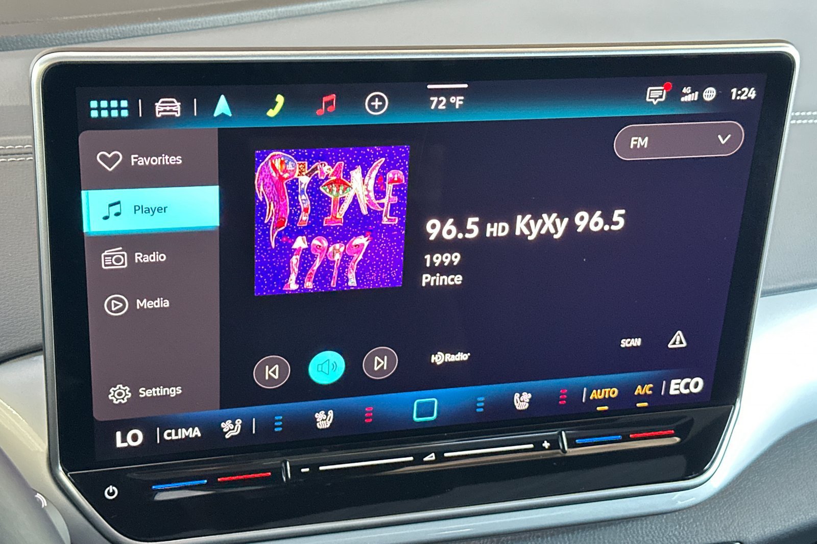 New 2026 Volkswagen ID.4 Pro S Plus AWD/4WD image 16